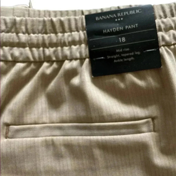 Banana Republic beige Hayden Taper  pants size 18 - Picture 3 of 10